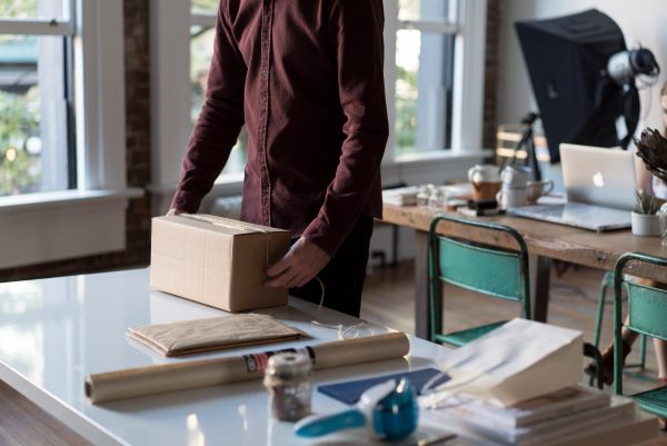 10 Reasons Why Your Business Must Use A Courier Service To Remain Successful