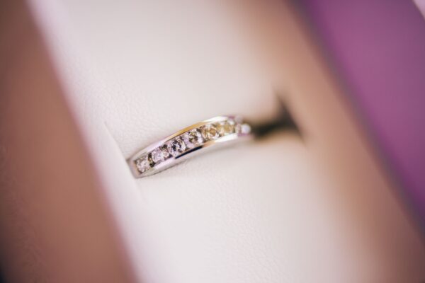 Adding Meaningful Elements To Women’s Wedding Rings